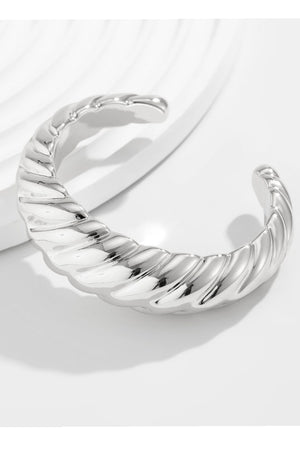 Pleated Bangle in Silver