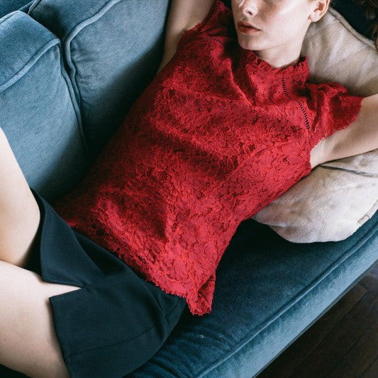 NICOLE LACE TOP