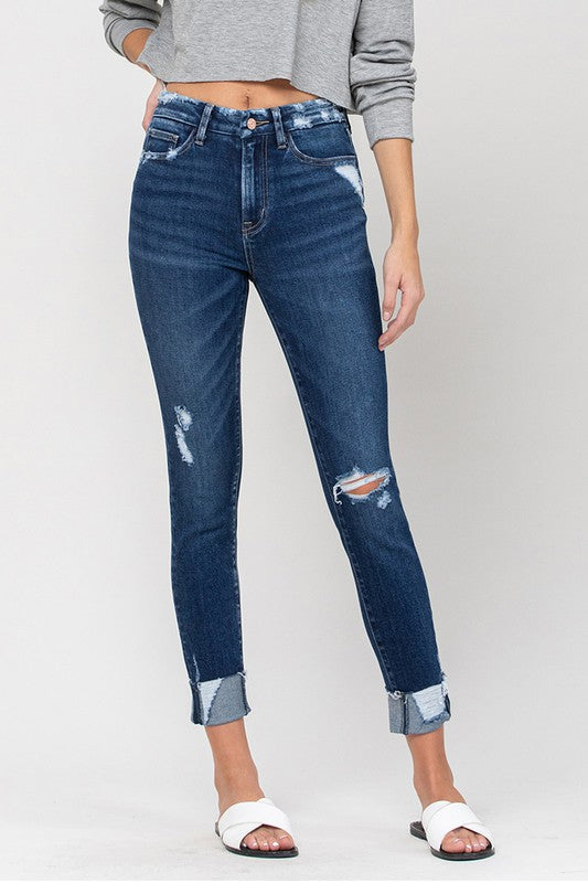 HIGH RISE DISTRESSED CLEAN CUT CROP SKINNY